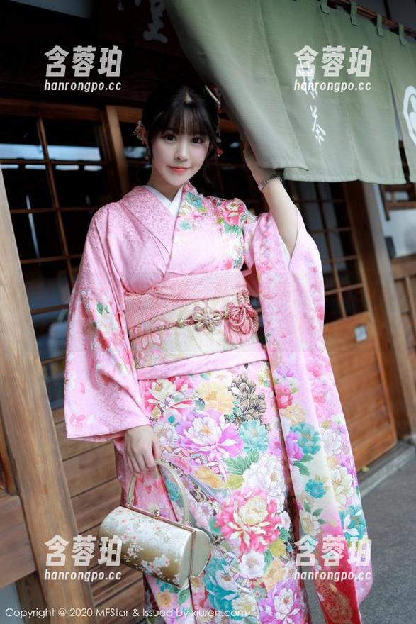 MFStar模范学院-艾莉Evelyn MFStar模范学院 - 私拍图集:艾莉Evelyn的白丝造型,居然可以这样理解?