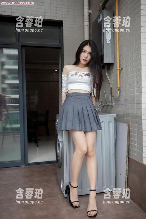 MSLASS梦丝女神 - 晓晓：私房图集中薄袜子成了主角，大家能看出什么吗
