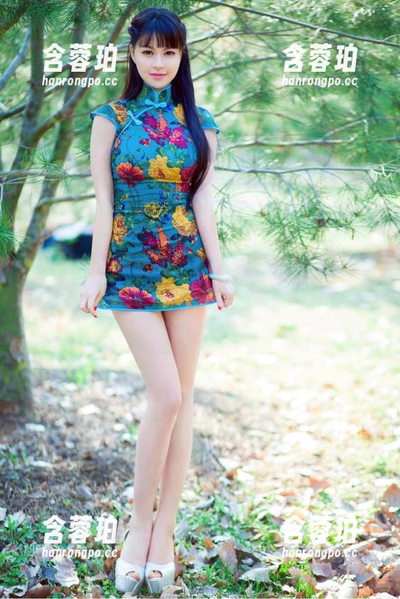 TuiGirl - 最新的王馨瑶，自拍时是不是有种“我就是我”的气势，照片里看得心里咯噔一下？