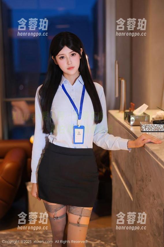 Xiuren秀人网 - 全集在此，小逗逗和她的白裙子悄悄诉说