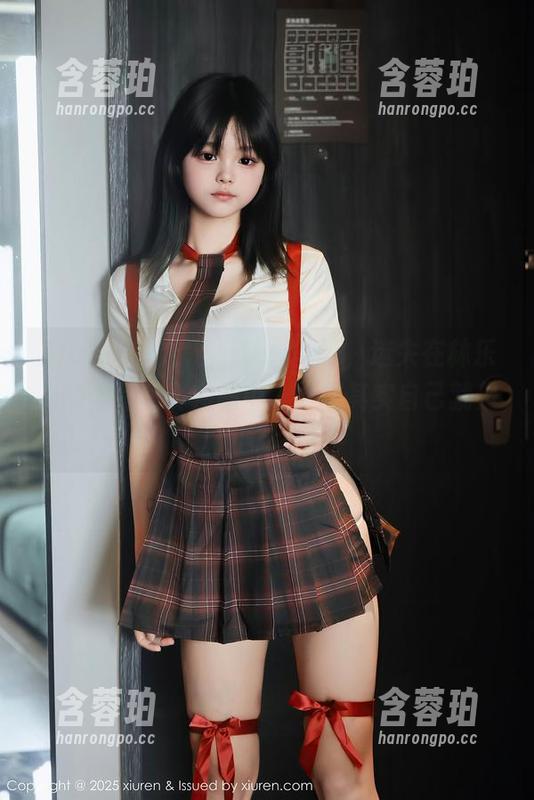 Xiuren秀人网 - 认真的说，迷失在林乐一的美足写真套图中，发现其实自己就是个小粉丝！