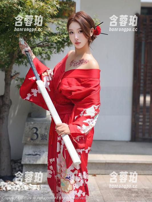 Xiuren秀人网 - 合集：蕾蕾醒了没私拍，看网袜如何完美勾勒她的小心思