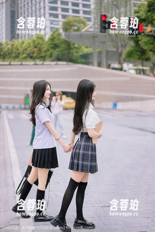 YouMi尤蜜荟-Carol周妍希 YouMi尤蜜荟 - Carol周妍希在线带来自拍图集,心中默念:我的这个姿势也能火?