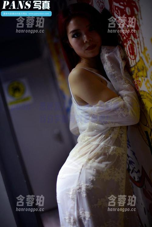 pans - 思妍双人？更多像是围墙上那一行白字的写真套图吧！