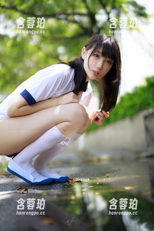 周叽是可爱兔兔出品：图包里的女友，等你来翻牌！
