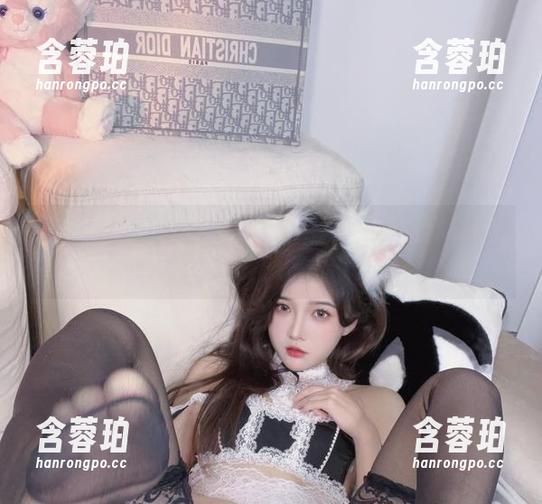 如何让图片里的丝带女友活起来？小小奶瓶儿有独特秘籍。