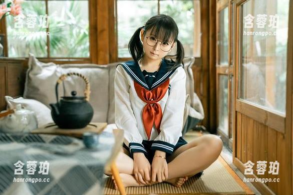 幼水铃衣的豹纹，清晰到让人移不开眼，别犹豫，快下载吧！