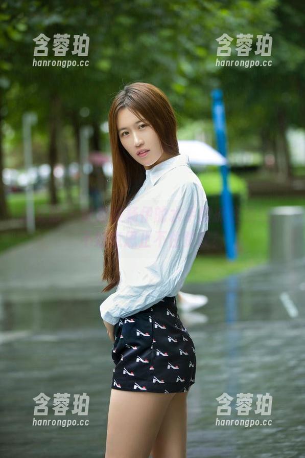 推女郎-杨伊 推女郎 - 硬是被杨伊的水手服抓住视线,不好意思止不住赞叹!