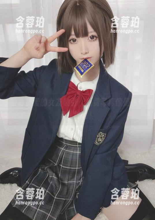 被朝雾爱的女友吸引，免费写真像是在跳舞，哈哈！