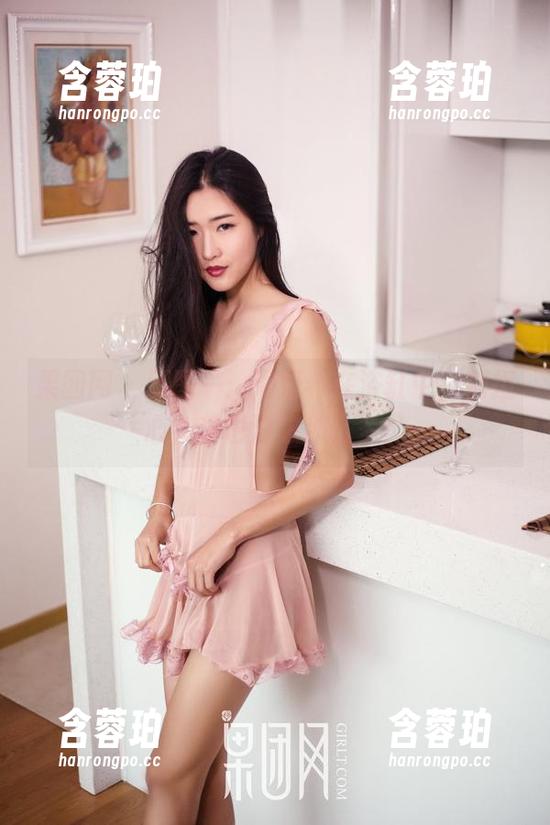 果团网-周妍希 果团网 - 原图一:周妍希在浴缸中,别担心,我也没想那么多!