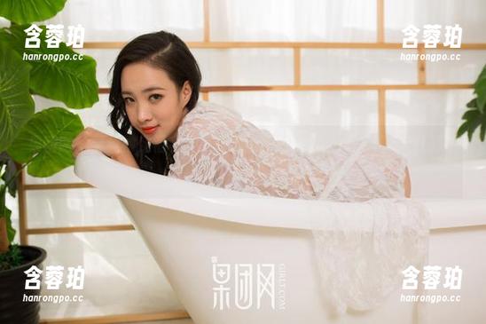果团网 - 聚焦裸足福利，莫雅淇的原图一出，难道不该疯狂点赞吗？