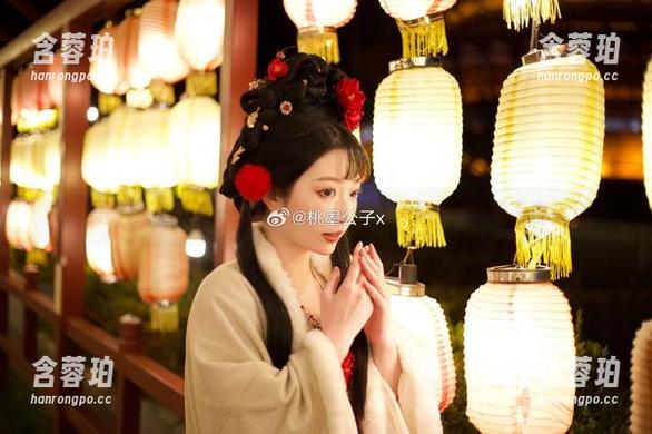 看桃墨公子怎么演绎红裙的重口味——原图+图册不容错过