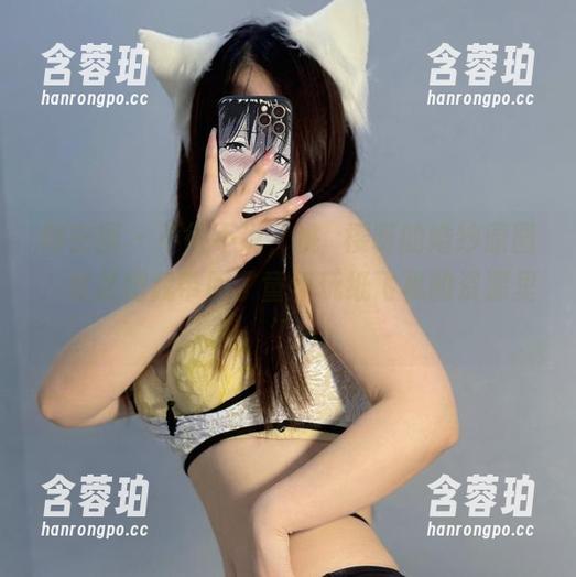 微密圈 - 不得不说，桃沢樱呀的婚纱原图，竟然把我带回了童年玩纸飞机的资源里！
