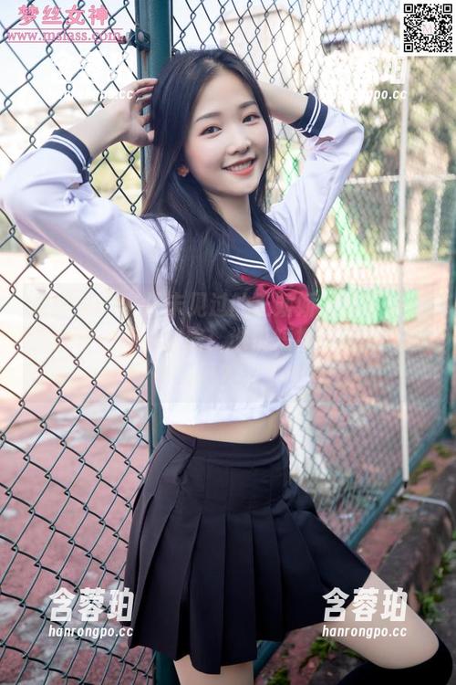 梦丝女神 - 从未见过的王娇娇短裤写真集，分享一点小秘密：谁说短裤不能有气质？