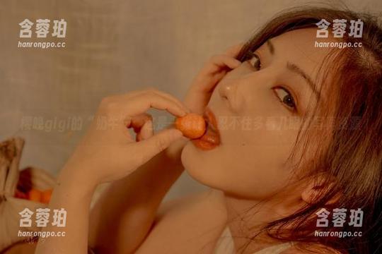 樱晚gigi的“奶牛”：这是一张让人忍不住多看几眼的写真资源