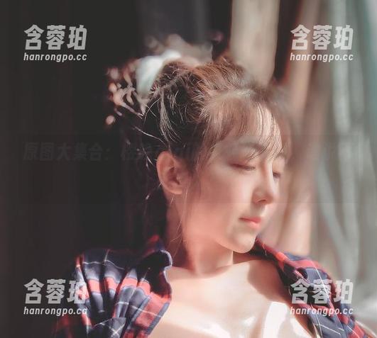 原图大集合：樱晚gigi的“轻一下”，谁说不能撩人？