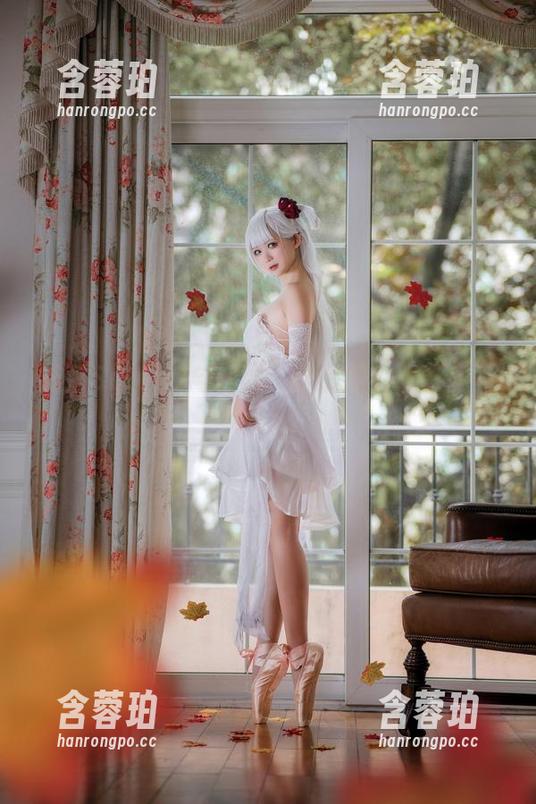 樱落Selena 樱落Selena与姐姐:作品里的光影暗示着什么?