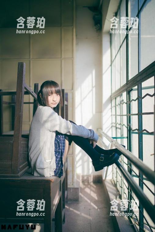 神乐坂真冬俏皮捣鼓：当旗袍遇上猫女，无圣光的俏皮美图大赏！