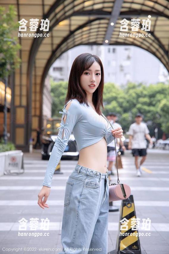秀人网 - 图库新秀安然anran，启用了她的比基尼魔法。