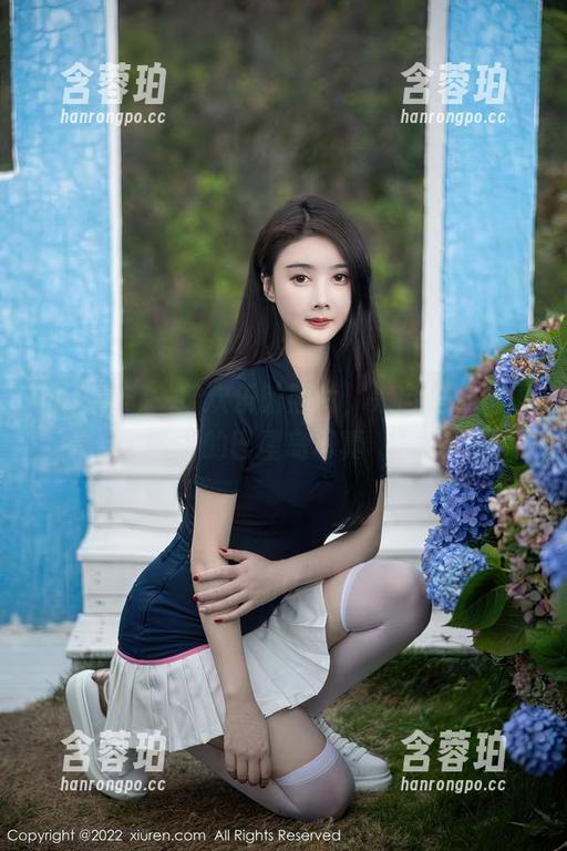 秀人网 - 一组欢乐的照片，来自是小逗逗的巴厘岛写真