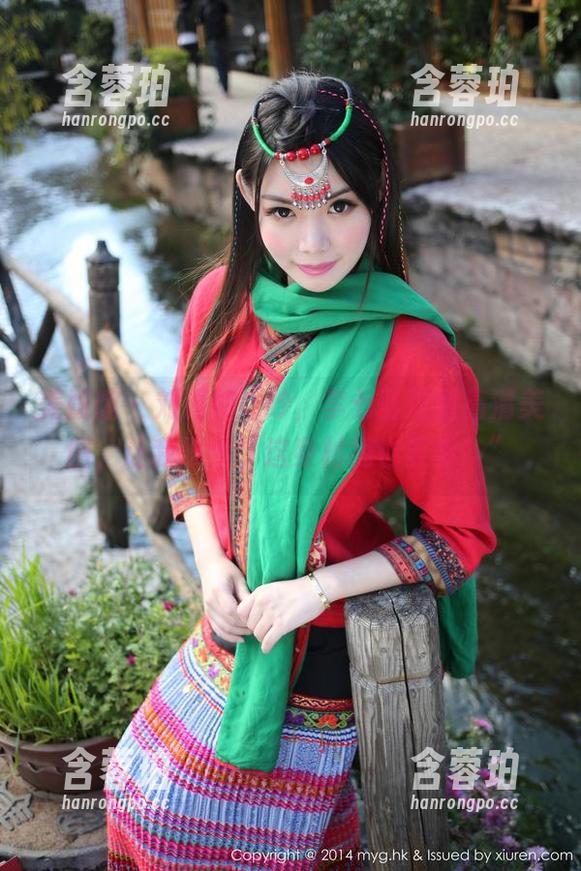 美媛馆 - 刘海加婚纱，李七喜这组高清美图，让我琢磨“这身材我也要有！”