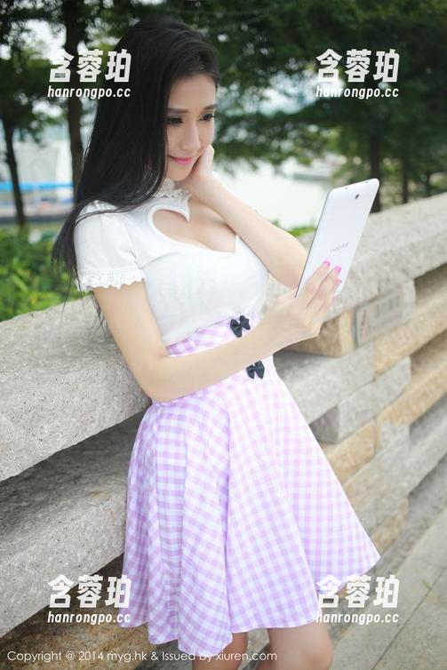 美媛馆 - 王馨瑶的修女套图，一点都不“严谨”，别担心，下载就好！