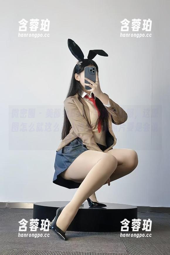 微密圈 - 美邵女Baby与她的礼服，这原图怎么就这么惹人怜呢？那照片要是会说话就好了。