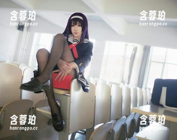 回味翎柒菜菜的学姐系列，真的是一种无法言表的吸引力，让人停下来一阵发呆