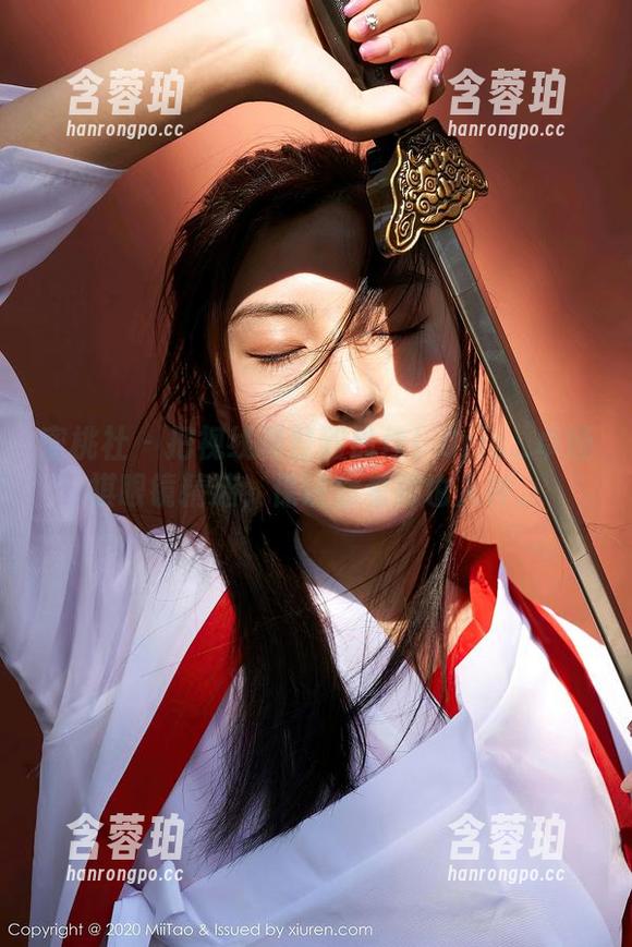 蜜桃社-Cris_卓娅祺 蜜桃社 - 把视线调整到最佳!Cris_卓娅祺眼镜精选,保证你看得也入神。