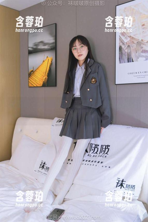 袜啵啵-瑶瑶 袜啵啵 - 套图新宠,瑶瑶撩人的夏日私拍秀