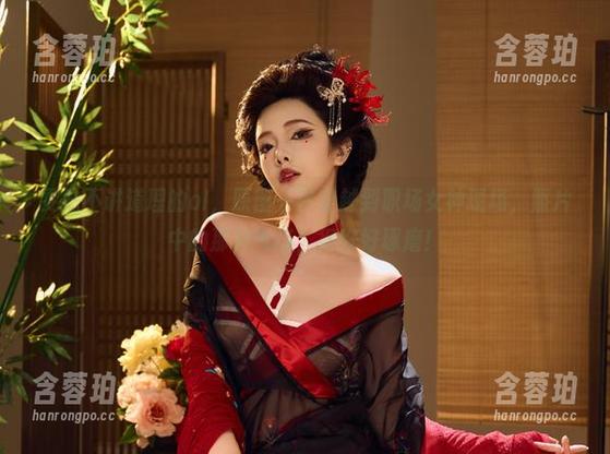 雯妹不讲道理的ol，原图一秒穿越到职场女神现场，照片中的那种气场，得好好琢磨！