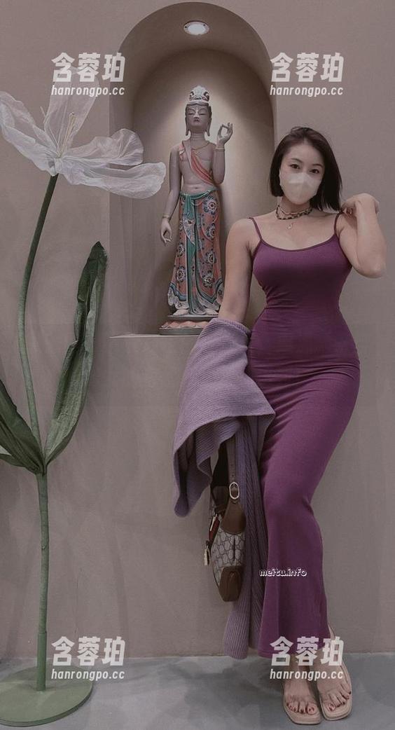 微密圈 - 下载鹿瑶的写真集，重温‘来自修女的考验’，快别迟到！
